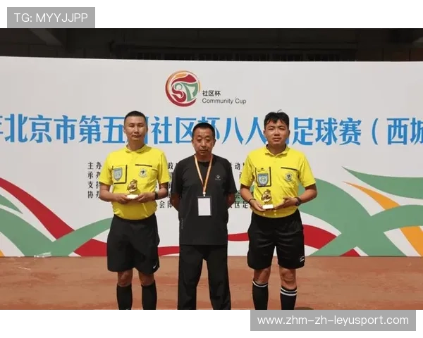 球员参与社区足球路演鼓励更多青少年参与运动