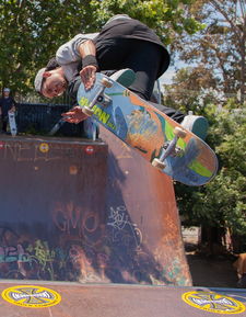 乐鱼体育-全国青少年滑板锦标赛青春燃烧，中国青少年滑板锦标赛冠军